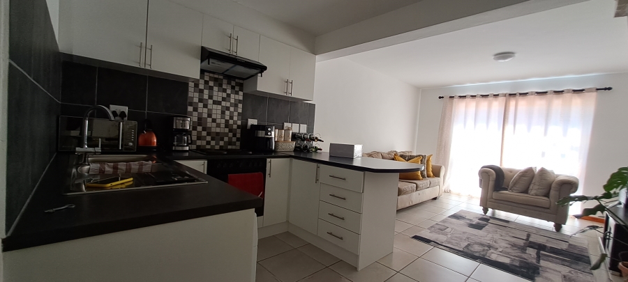 2 Bedroom Property for Sale in Beverly Park Western Cape